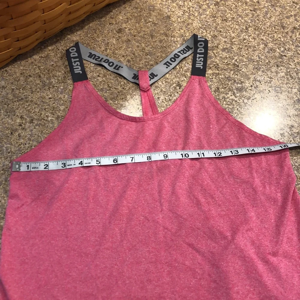 🔥Flash Sale🔥 Nike Dri Fit active Pink Sleeveless Tank Top Small - Picture 5 of 17